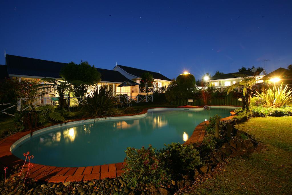 Ash Grove Boutique 4*